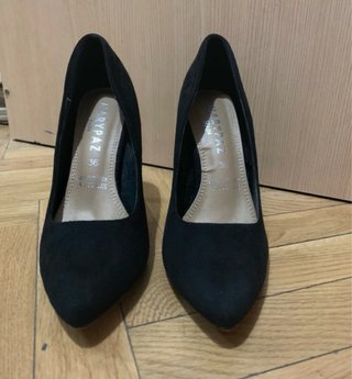 Zapatos de tacón negros