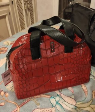 Bolso Misako Rojo y Negro Cocodrilo
