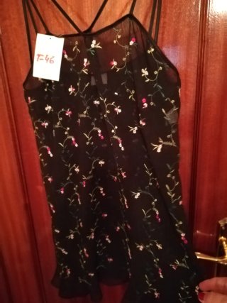 Camisón lencero negro con flores T-46