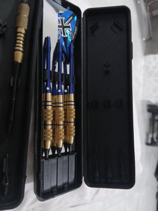 2 Estuches para Dardos Harrows