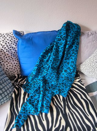 Pañuelo con Estampado de Leopardo Azul