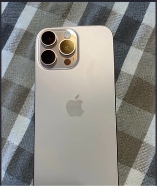 iPhone 16 Pro Max Titanio