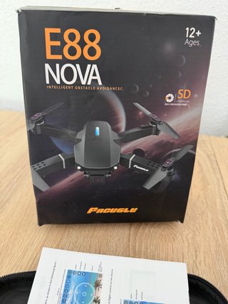 Dron E88 Nova