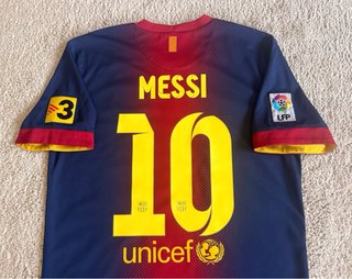 FCB 12/13 Talla M. MESSI ORIGINAL BALON BOTA ORO