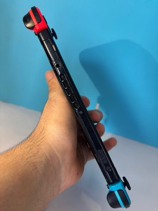 Nintendo Switch V1 + funda y control pro