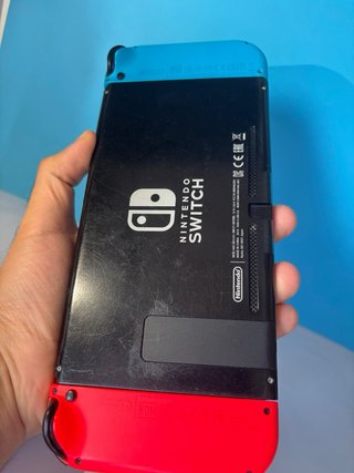 Nintendo Switch V1 + funda y control pro