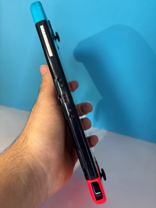 Nintendo Switch V1 + funda y control pro