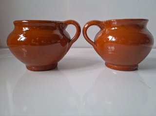 2 PUCHEROS PEQUEÑOS DE BARRO COCIDO ESMALTADO