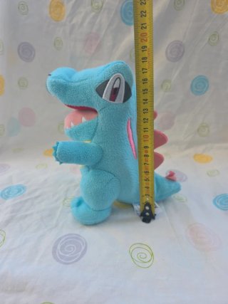 pokémon peluche do pokémon Totodile da marca tomy