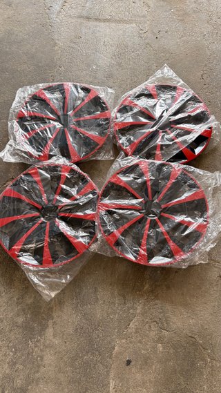 Set de 4 Tapacubos Universales 14 y 15