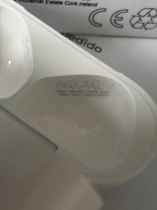 Apple AirPods 4 con Cancelación de Ruido (ANC)