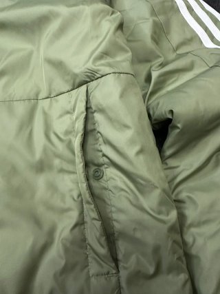 Chaqueta Adidas verde con capucha