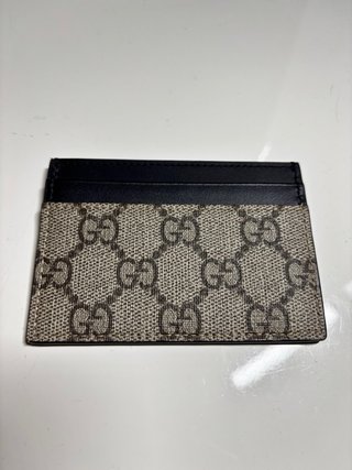 Portacarte Gucci monogram beige e marrone