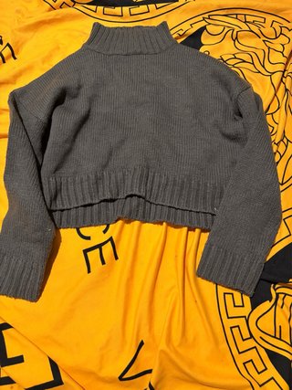 Jersey de cuello alto gris