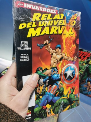 Relatos del universo Marvel, invasores + invaders (usa)