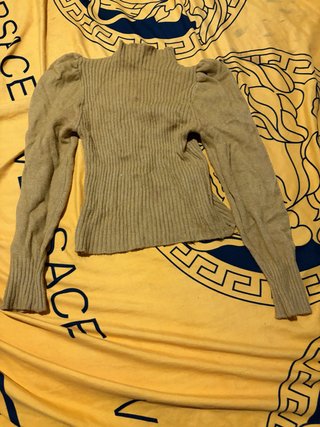 Jersey de cuello alto con volantes