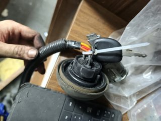 Bombín cerradura con llave Renault Master depósito