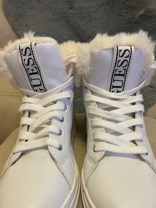 Zapatillas Guess Blancas con diamantes