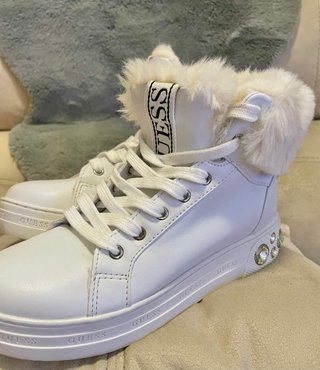 Zapatillas Guess Blancas con diamantes