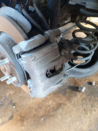 PINZA DE FRENO TRASERA IZQUIERDA Volvo V40 (2012->)