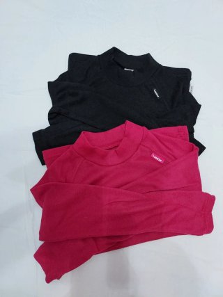 Camisetas Wedze Negras y Rojas