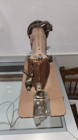 Máquina de coser Singer