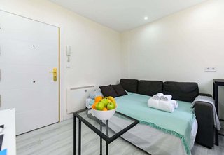Piso en alquiler en Castillejos en Madrid