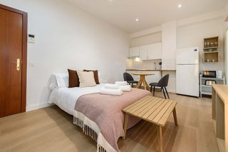 Piso en alquiler en Castillejos en Madrid