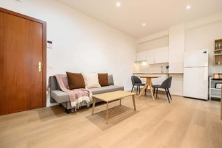 Piso en alquiler en Castillejos en Madrid