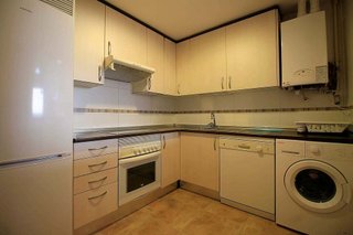 Piso en alquiler en Valdeacederas en Madrid
