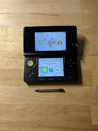 Nintendo 3DS Nero + Stylus