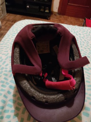 Casco Hípica Marrón Hojas Rosas