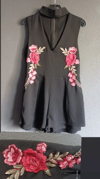 Mono corto halter flores bordadas negro M
