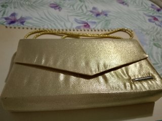 Bolso de fiesta dorado