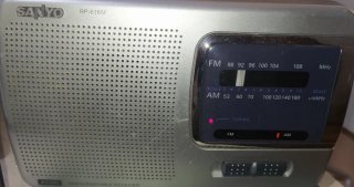 Radio Sanyo RP-6165F AM/FM Portátil