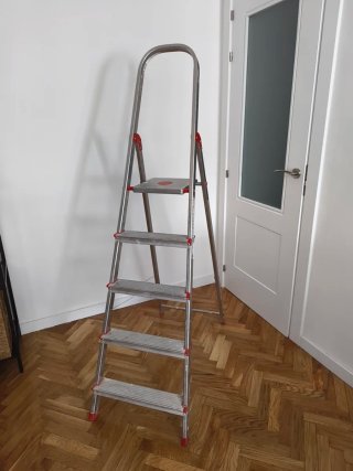 Escalera aluminio plegable 1m