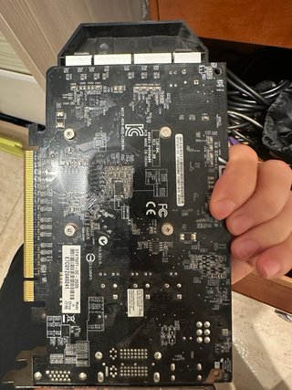 Lote Componentes PC: 2 GPUs y 8GB RAM