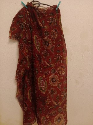 Pañuelo estampado floral