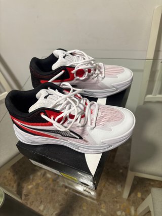 Zapatillas Puma Nuevas Blancas y Rojas