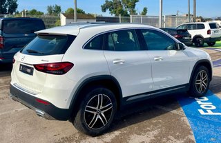 Mercedes-Benz GLA 200 D 4MATIC