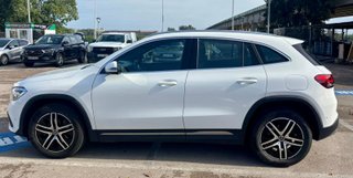 Mercedes-Benz GLA 200 D 4MATIC