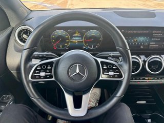 Mercedes-Benz GLA 200 D 4MATIC