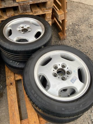 Llantas Mercedes E 200 (215/55 R 16)