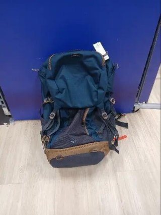 Mochila de montaña y trekking viaje 70L Forclaz Travel 500.