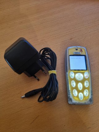 Teléfono Móvil Nokia 3200 Amarillo