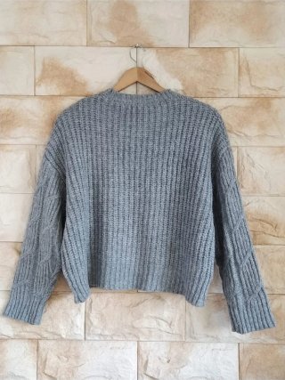 Jersey Bershka gris talla XS