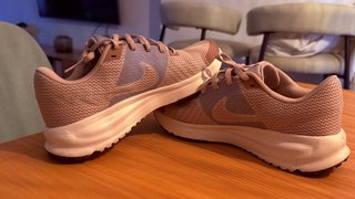 Tenis Nike Mujer Rosa y Gris