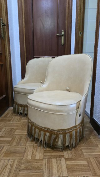 2 Butacas Beige con flecos