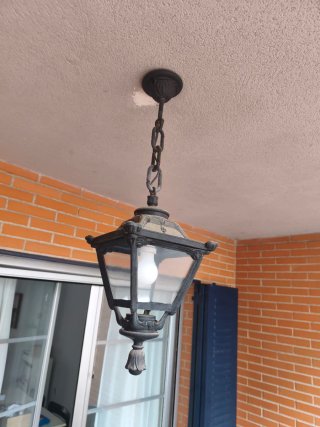 Lámpara de techo para exterior