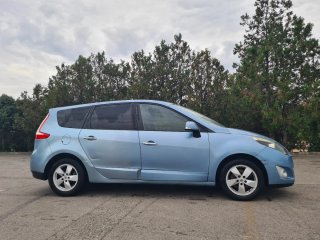 Renault Grand Scenic 2010